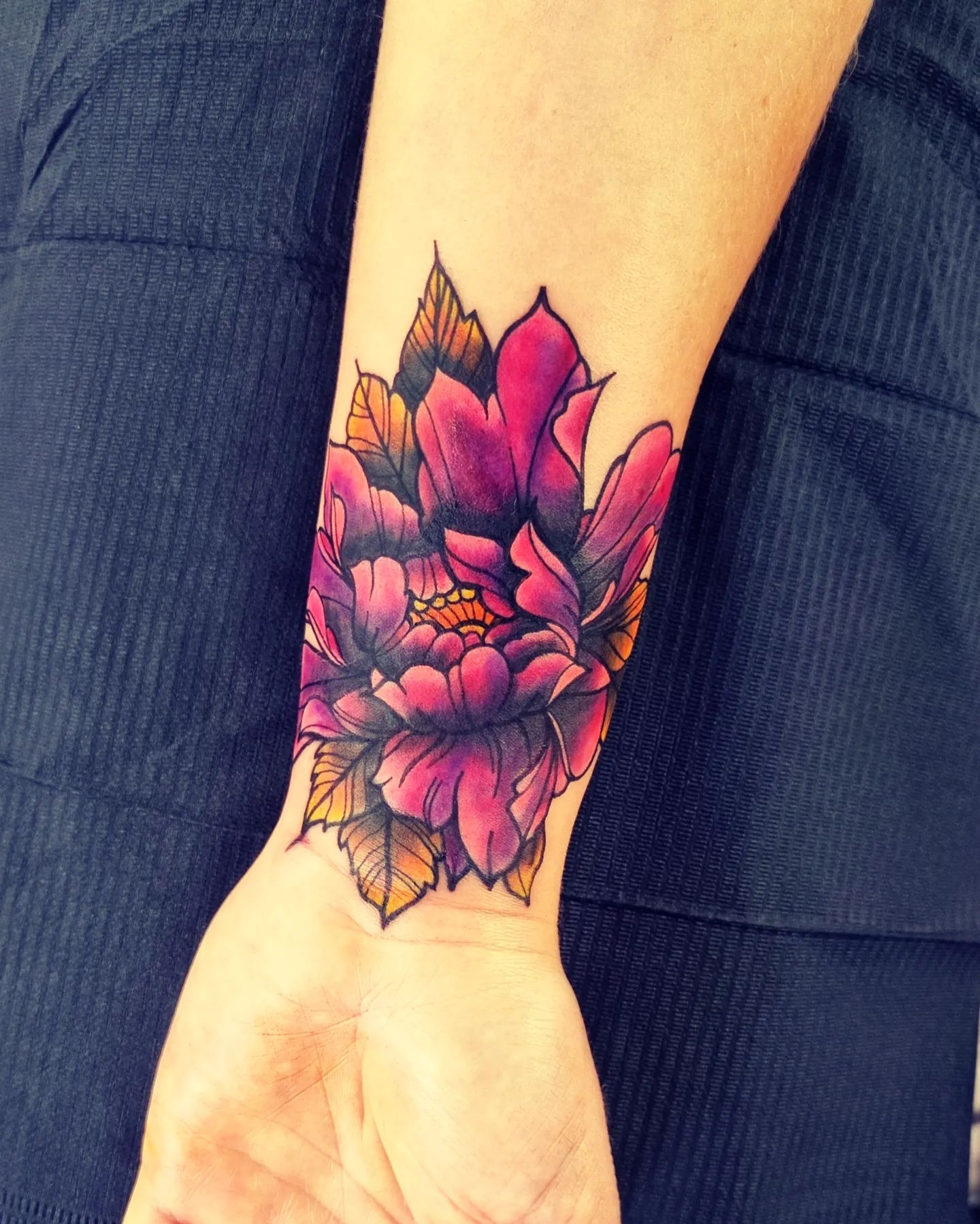 Tatuaje de Flor Púrpura
