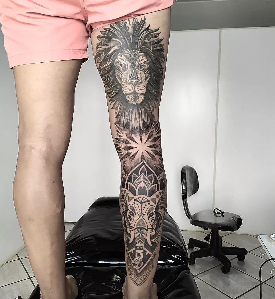 Tatuaje de muslo samoano
