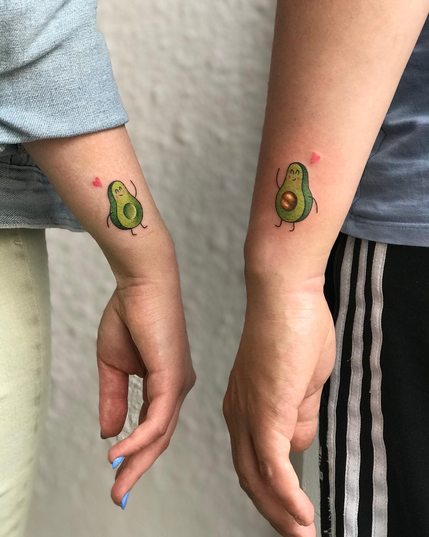 Tatuajes divertidos de pareja de aguacates