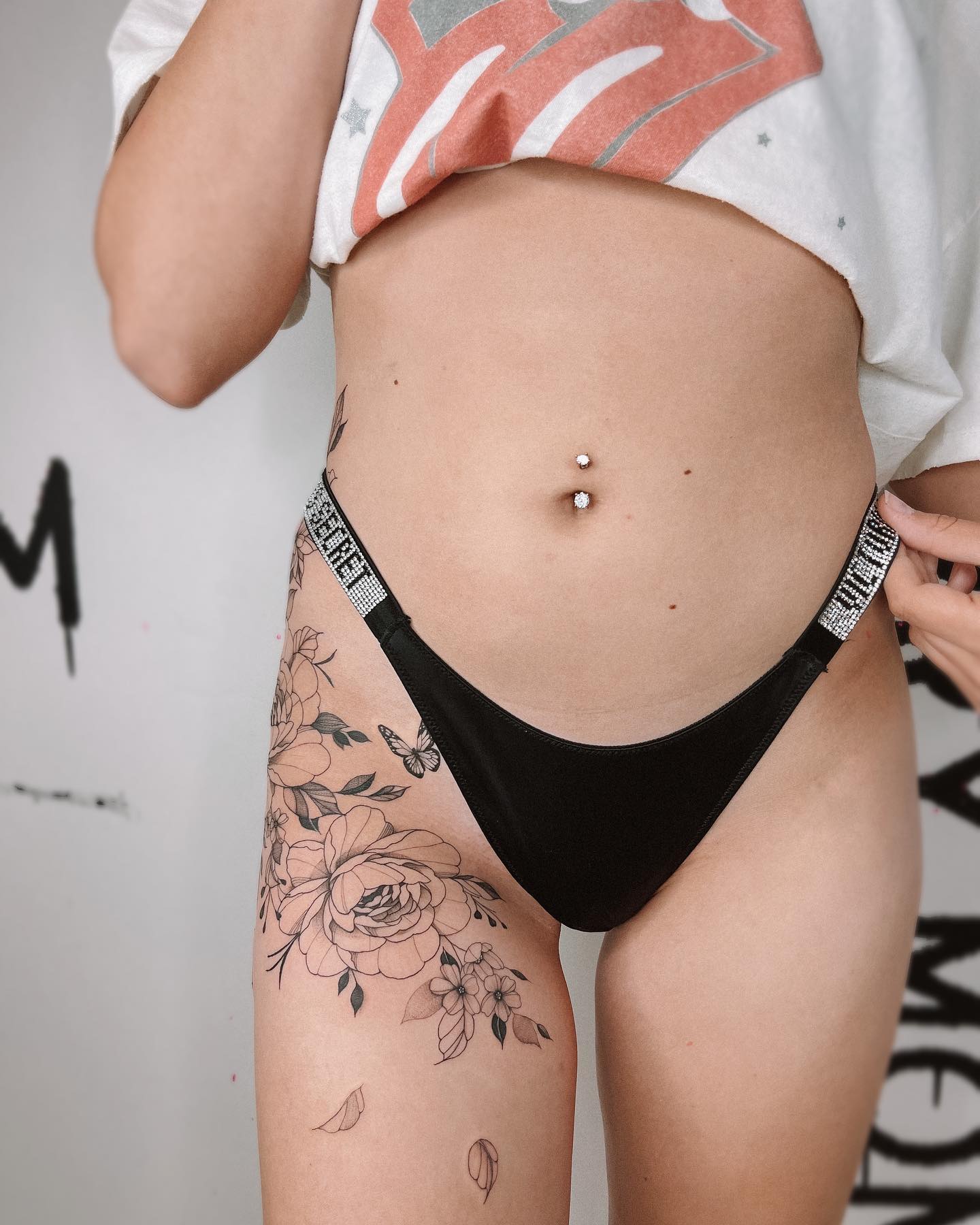 Tatuaje de Cadera Sexy Para Mujeres