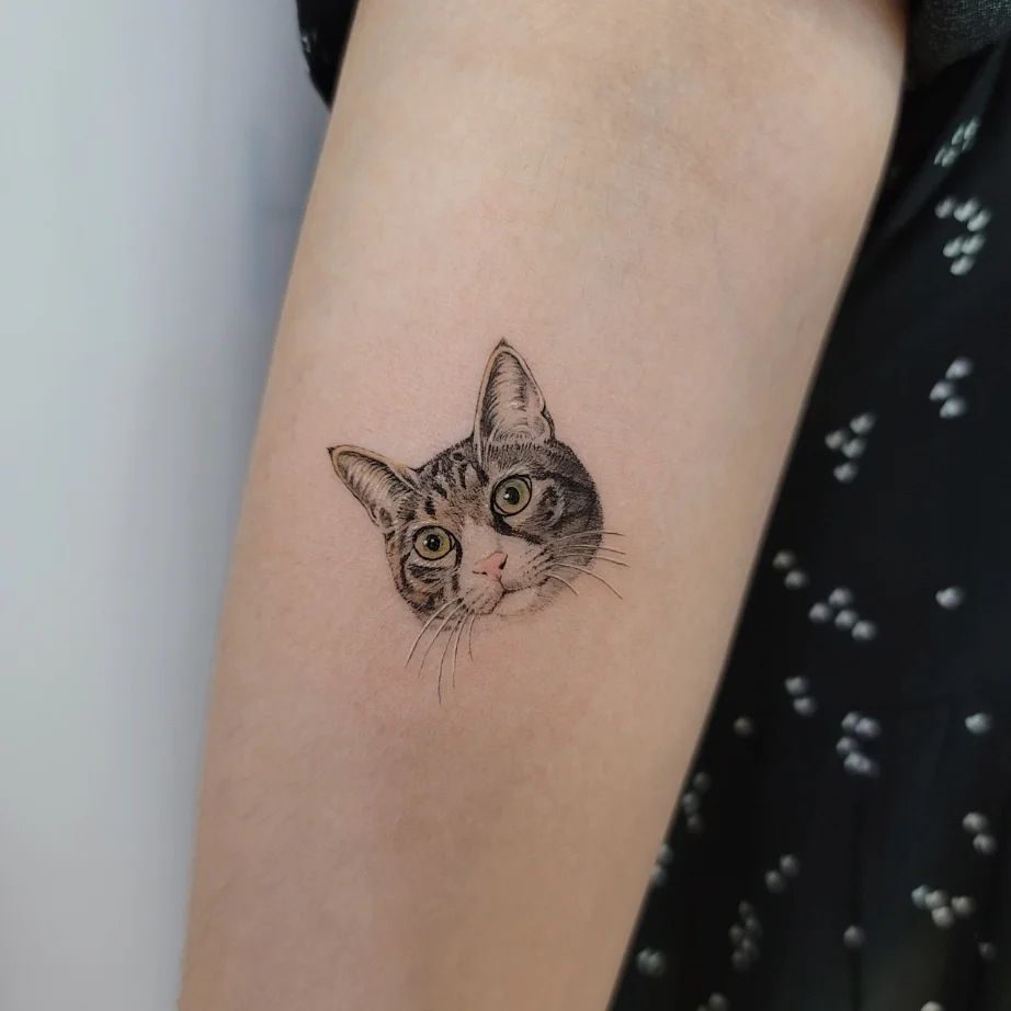 Tatuaje de estrella pequeña