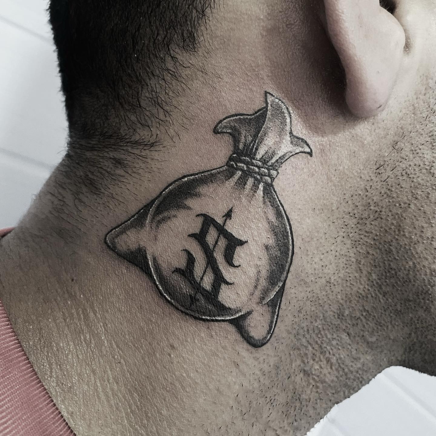 Cuello fresco Dinero Tatuaje
