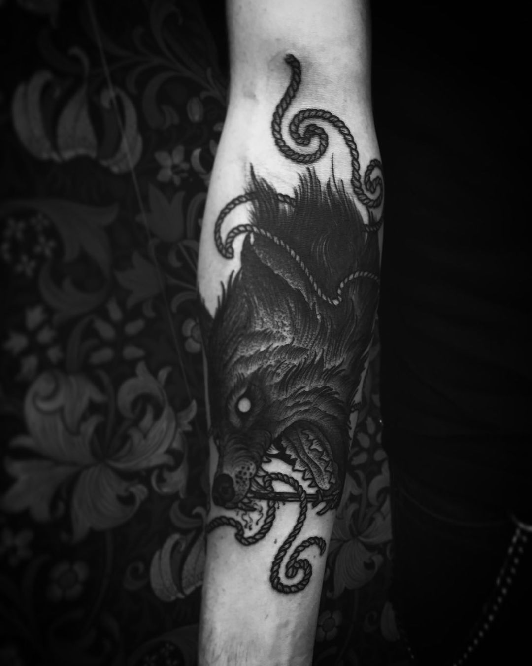 Negro y Blanco Aterrador Tatuaje de Fenrir