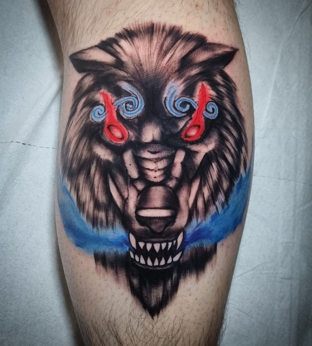 Tatuaje de Fenrir Azul y Rojo