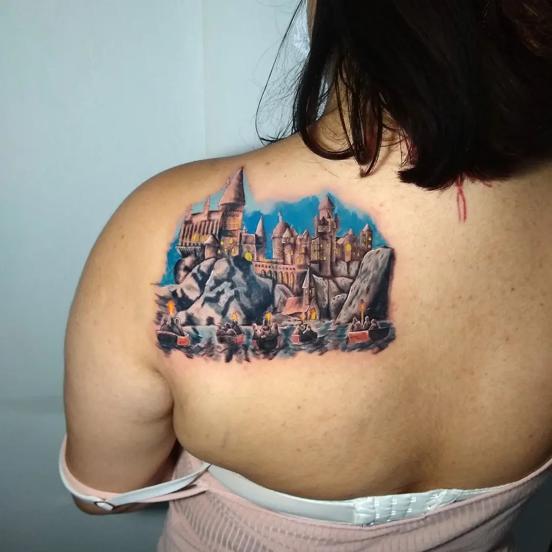 Cobertura de tatuaje de Encubrimiento de Hogwarts.