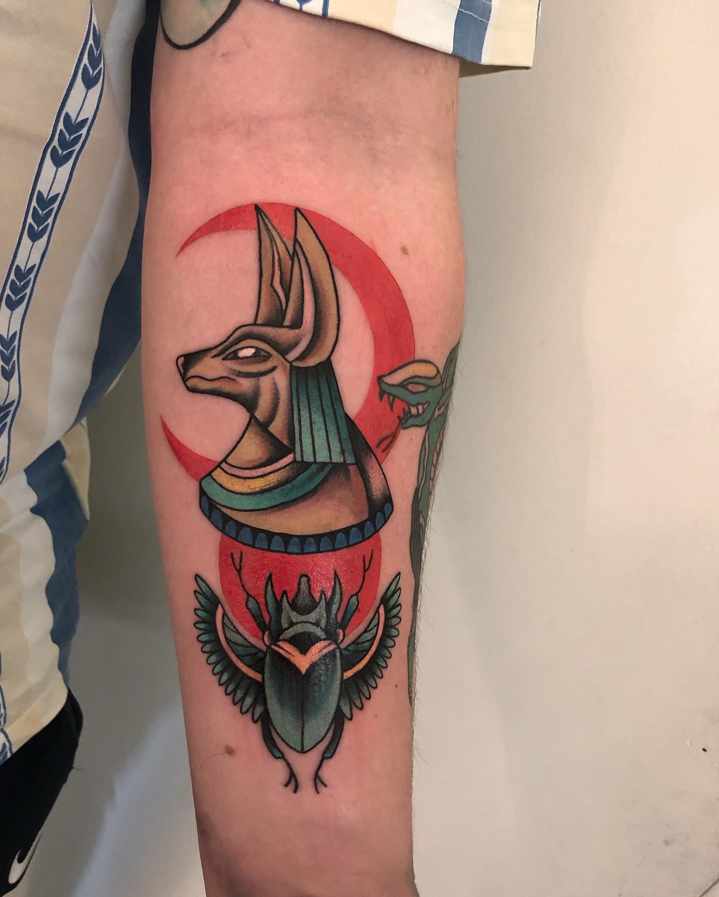 Tatuaje de Anubis y de la Luna