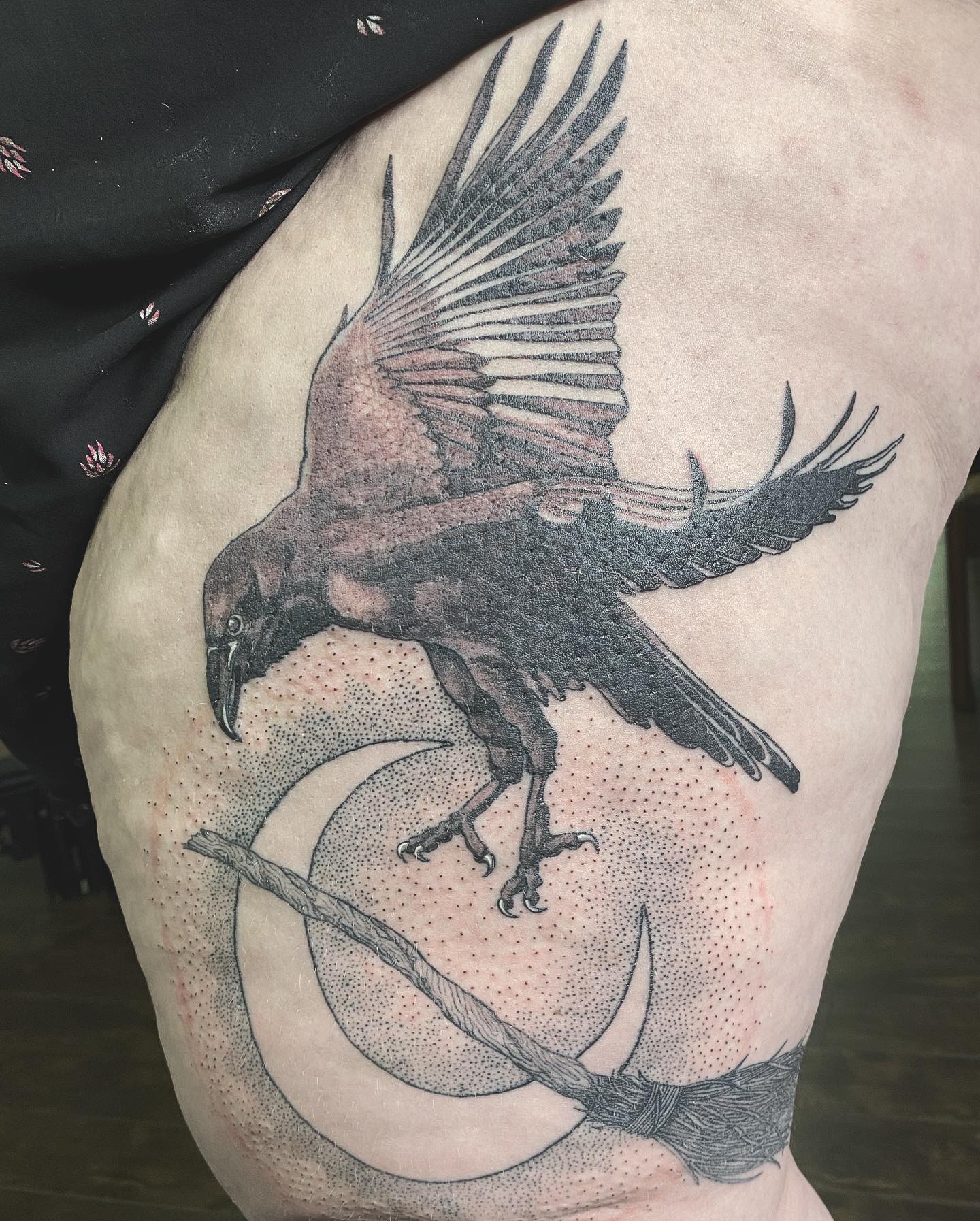 Tatuaje de Cuervo y Luna