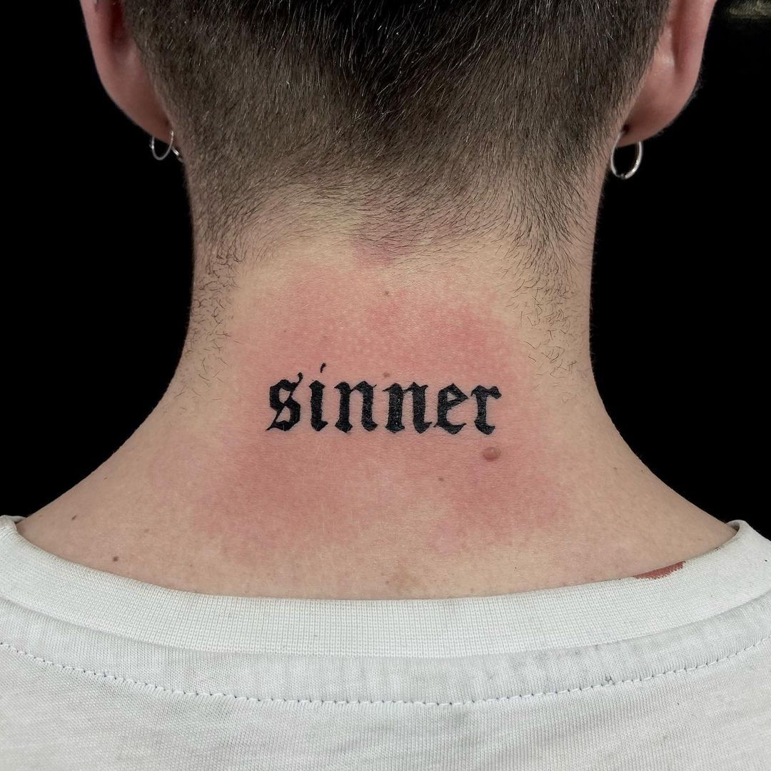 Tatuaje del cuello de pecador