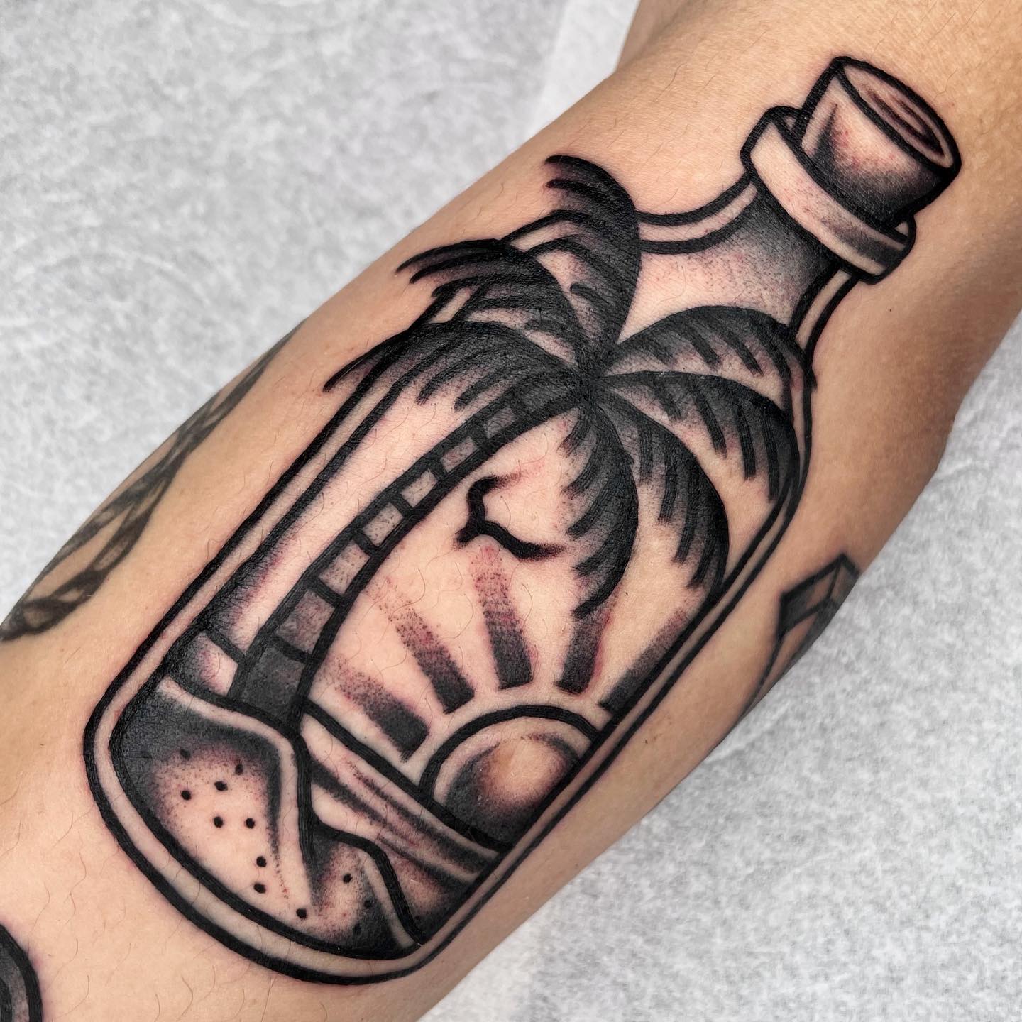Botella Vidrio Palmera Tatuaje