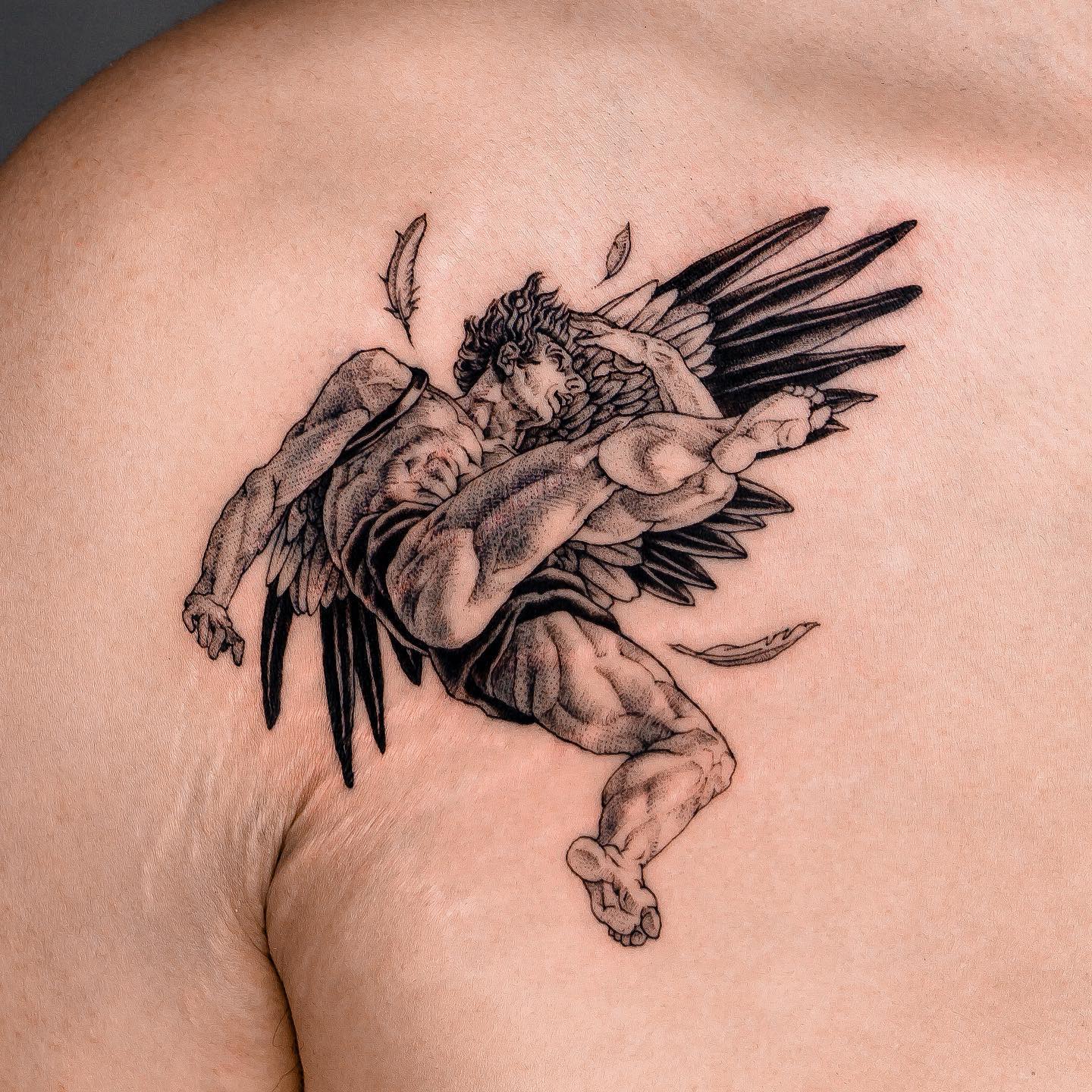 Cofre Genial, Tatuaje de Ícaro.