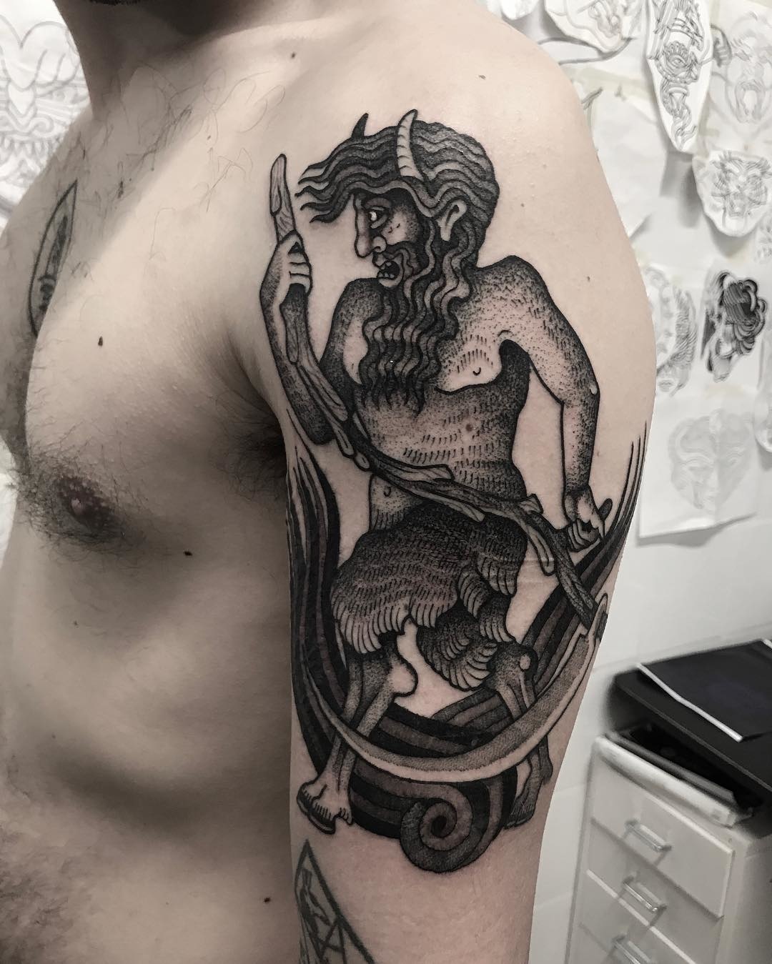 Las fases del tatuaje de hombre lobo