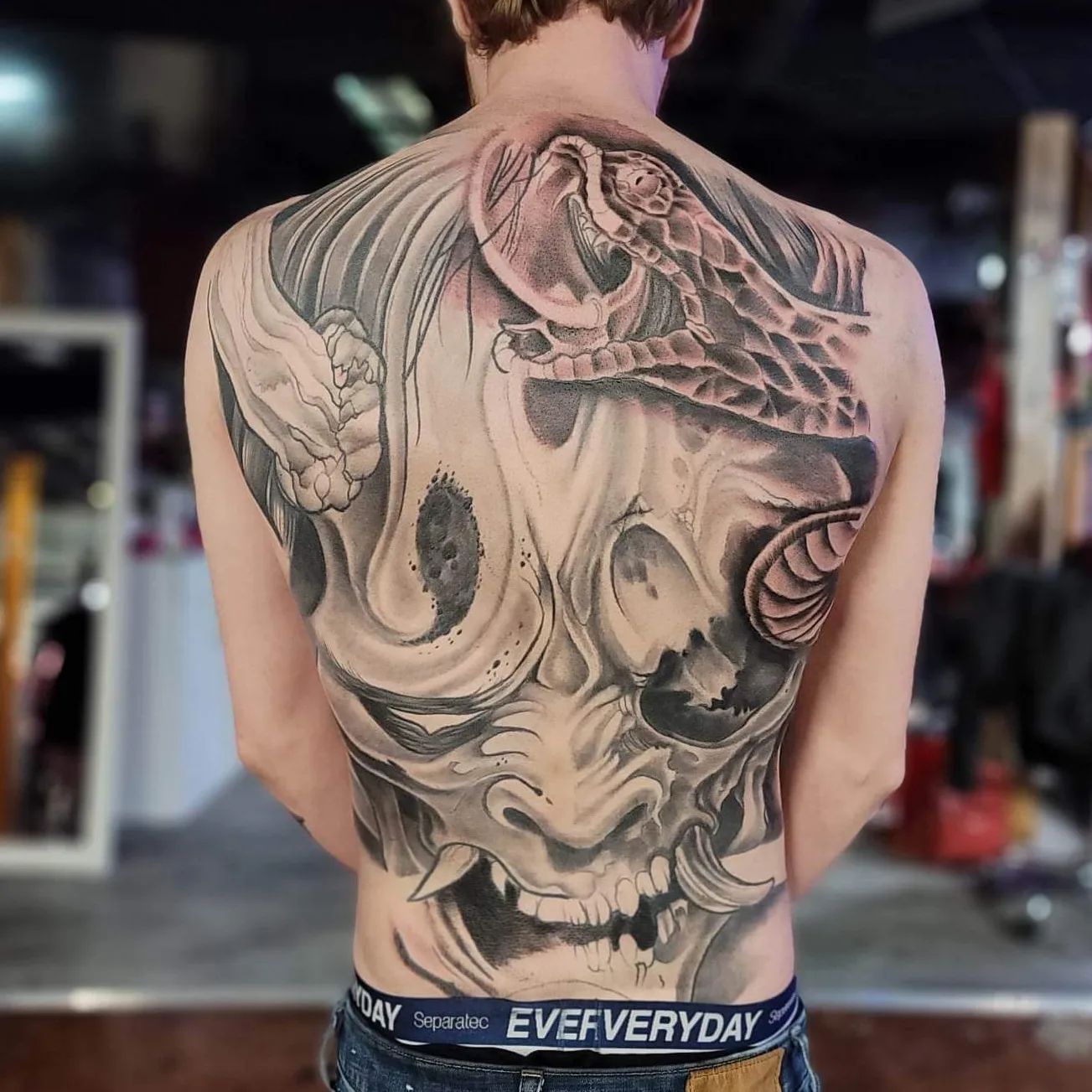 Tatuaje del Diablo en la Espalda