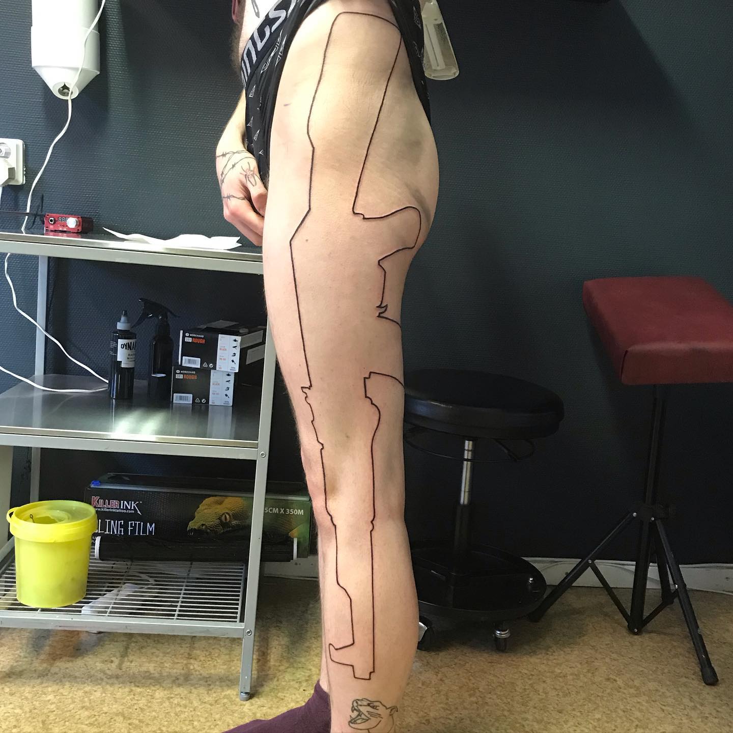 Pierna Gigante AK-Tatuaje