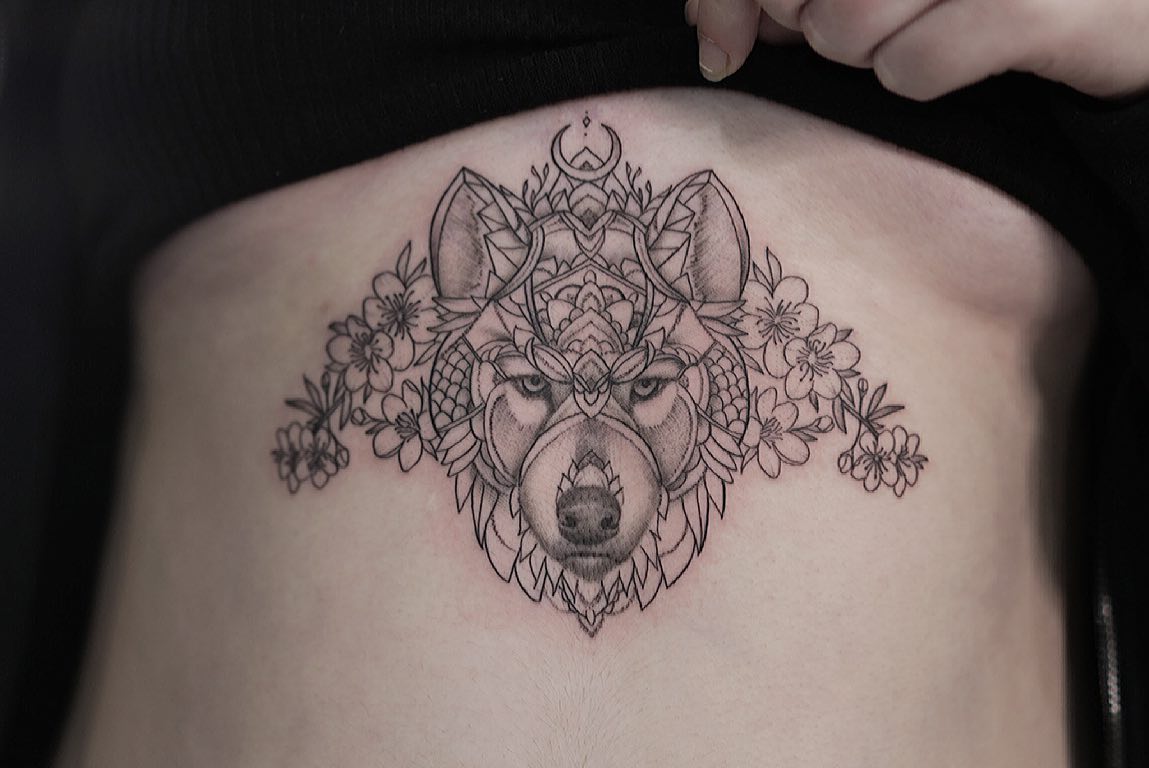 Tatuaje de Mandala de Lobo