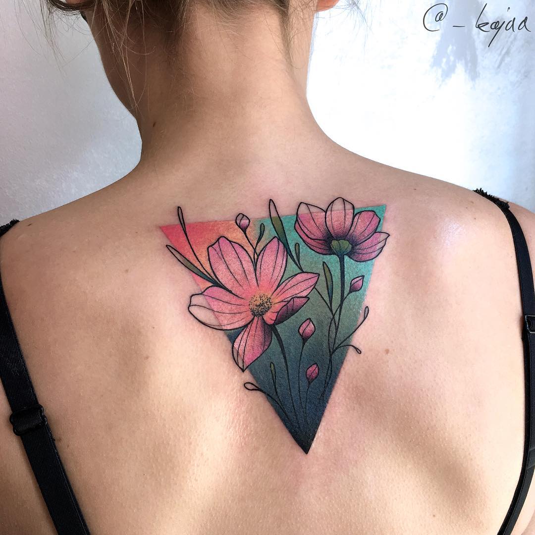 Tatuaje de acuarela de flor de cosmos