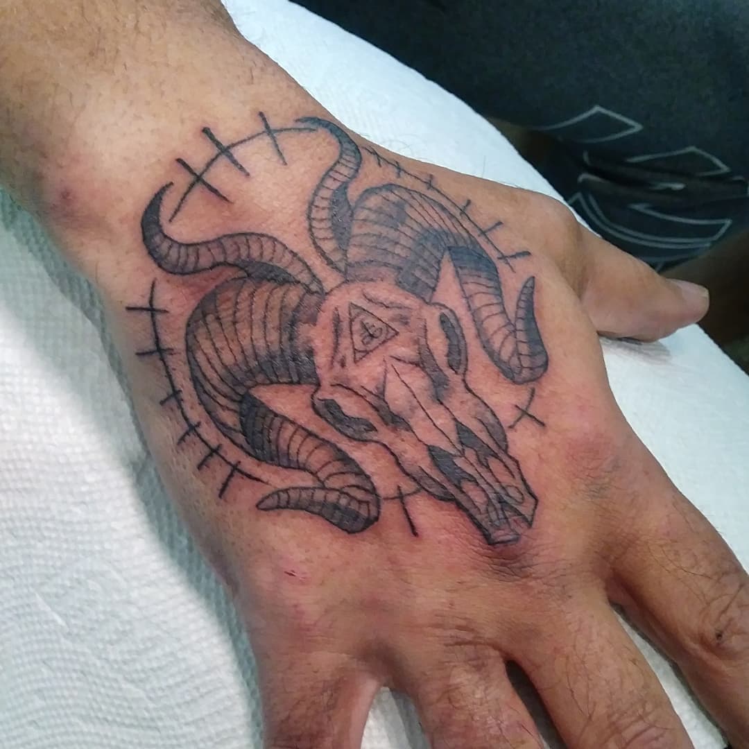 Tatuaje inspirado en el diablo