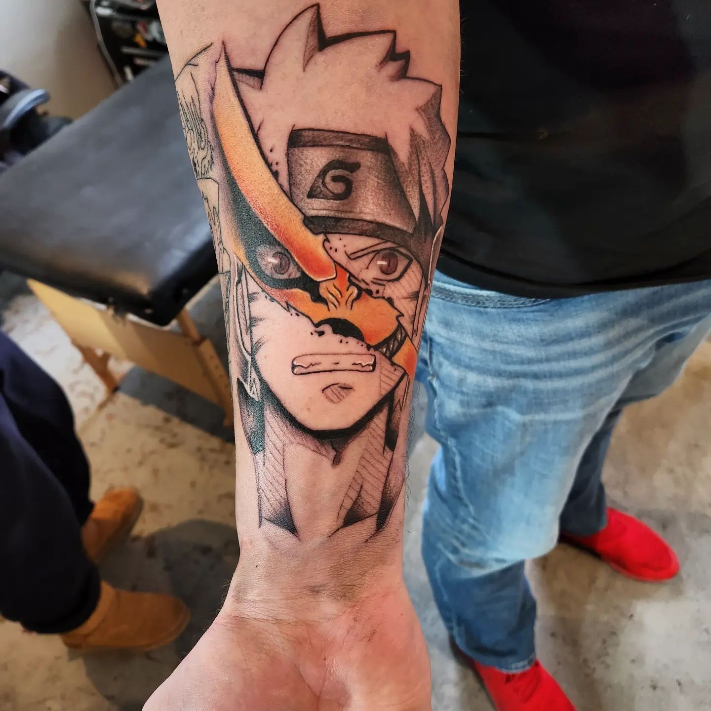 Tatuaje de brazo de Naruto.