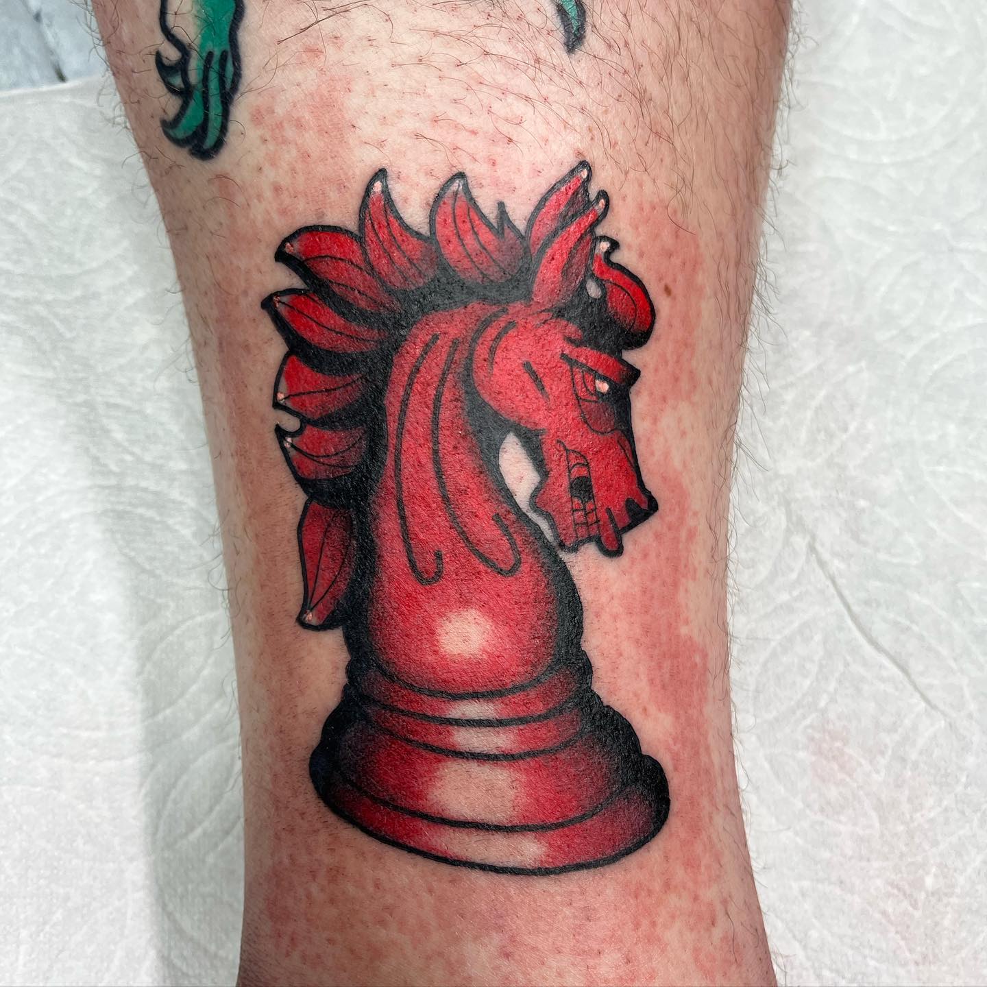 Tatuaje de Caballo Rojo de Ajedrez