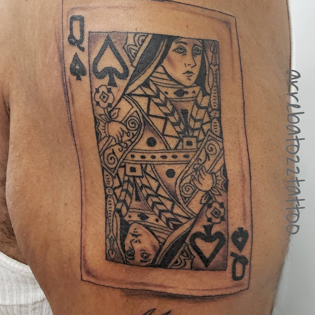 Tatuaje clásico de reina de picas