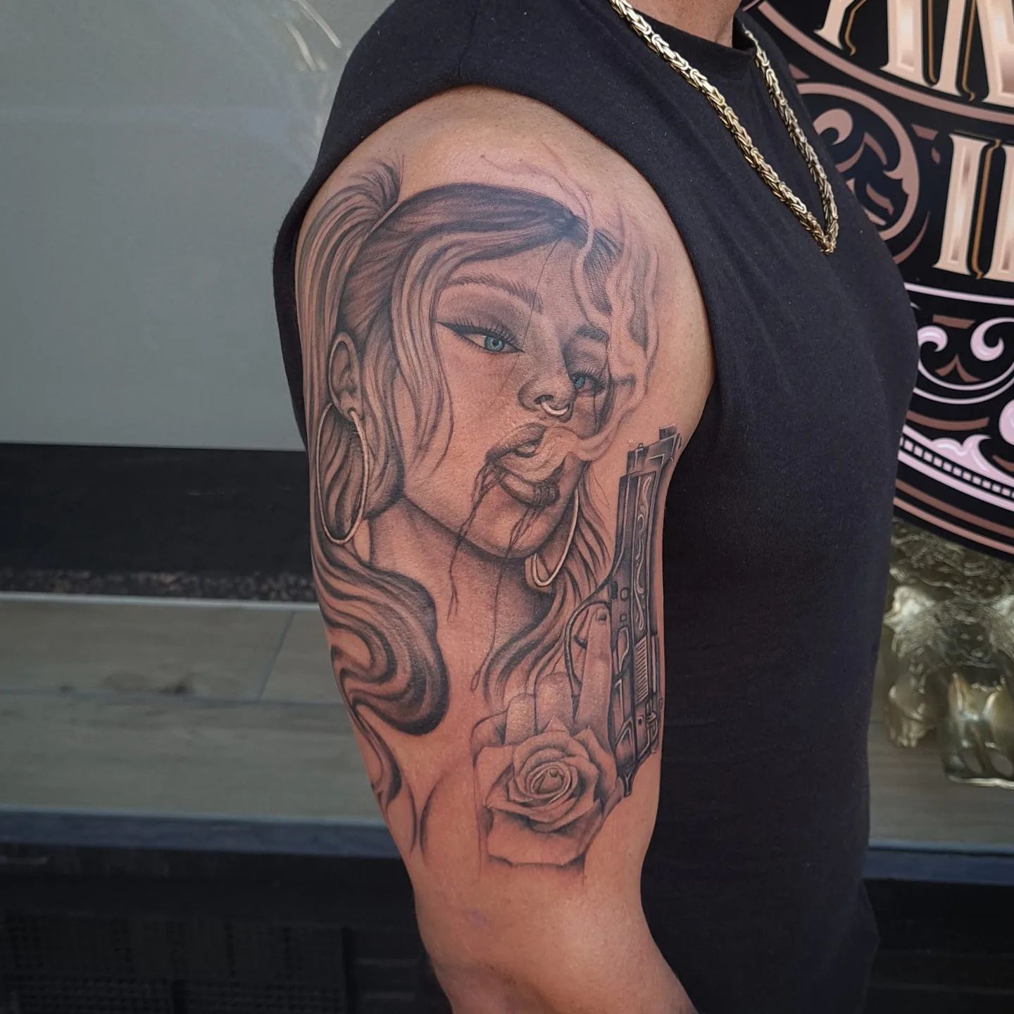 Artsy Detallado Tatuaje Chicano