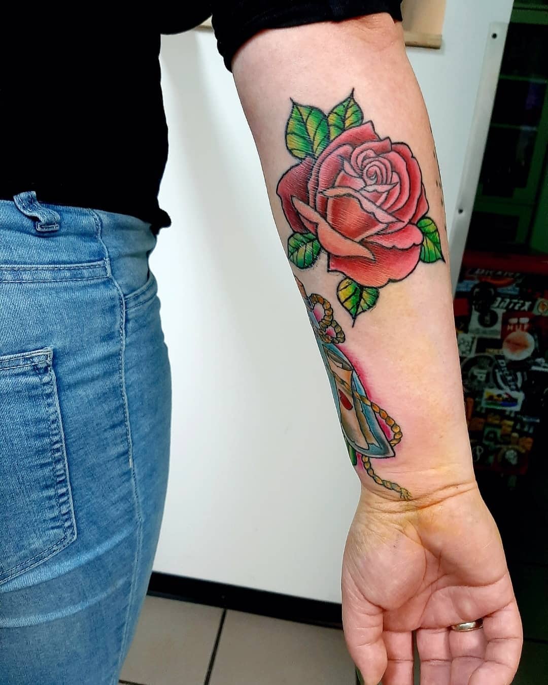 Tatuaje de Rosa Roja Simple