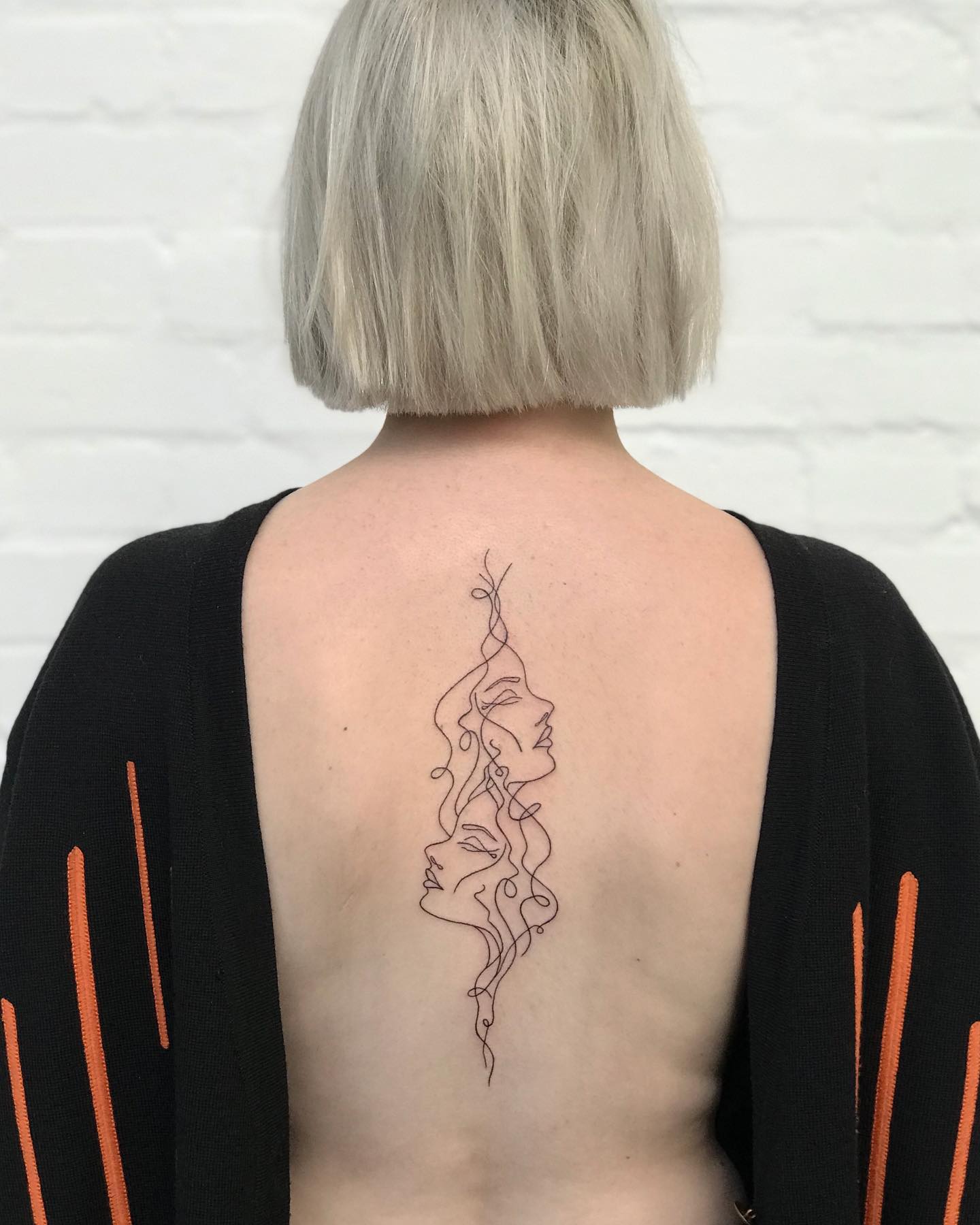 Arte Abstracto Tatuaje de Espalda para Mujeres