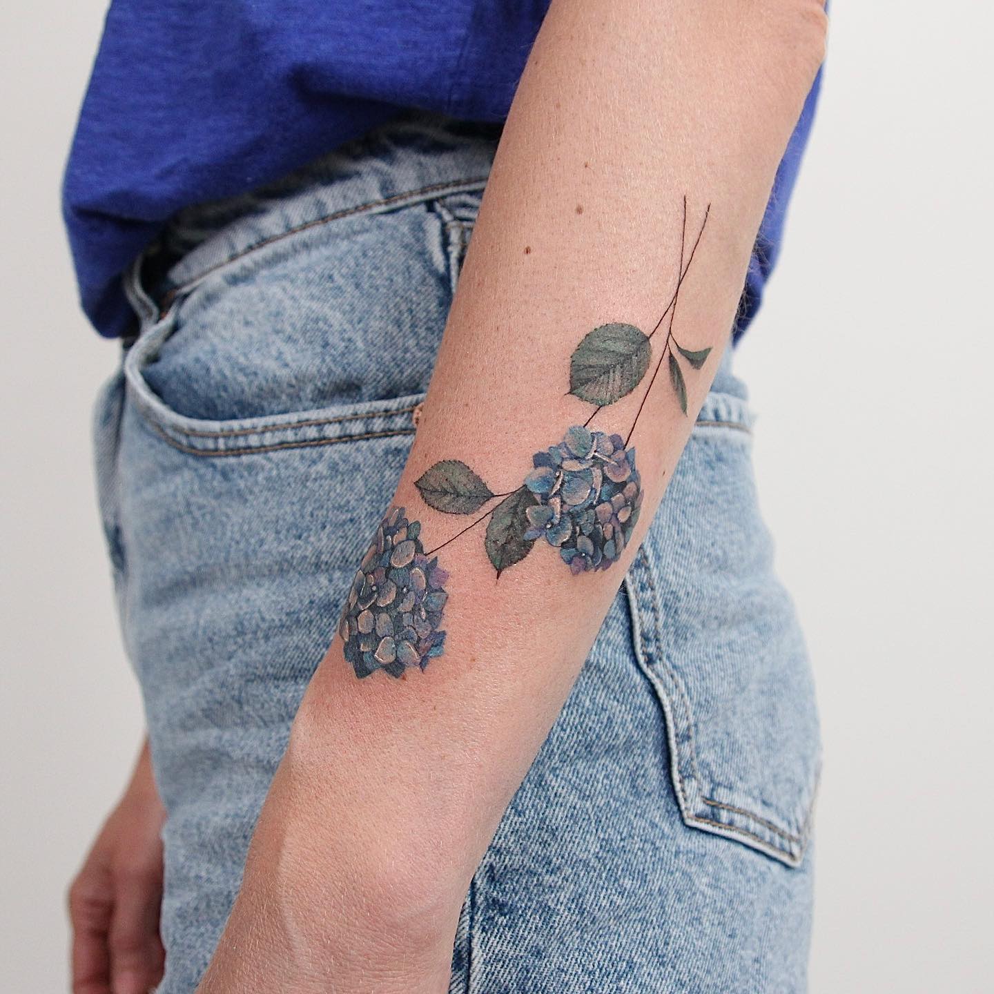 Tatuaje de Hortensia Azul