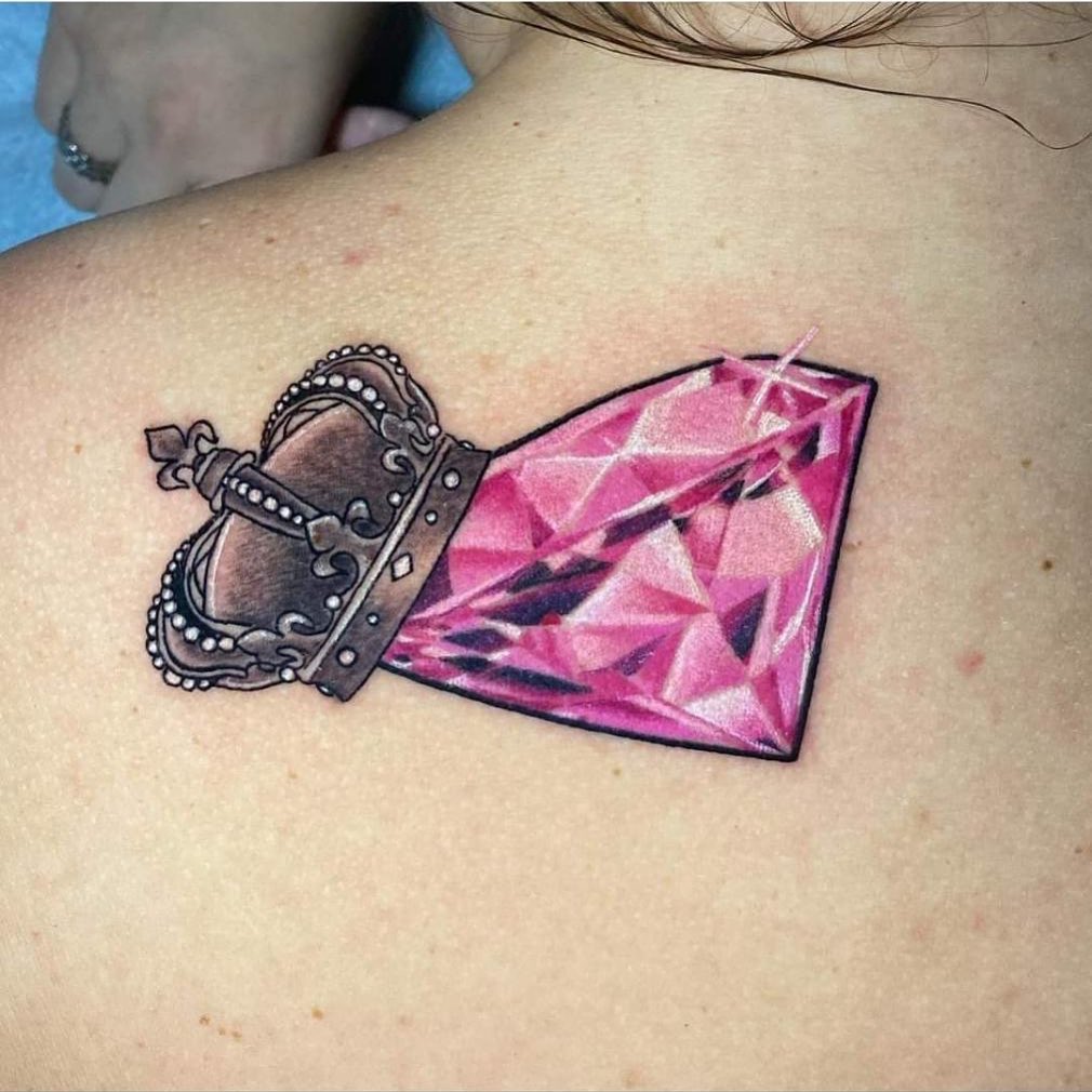 Tatuaje de Corona y Diamante