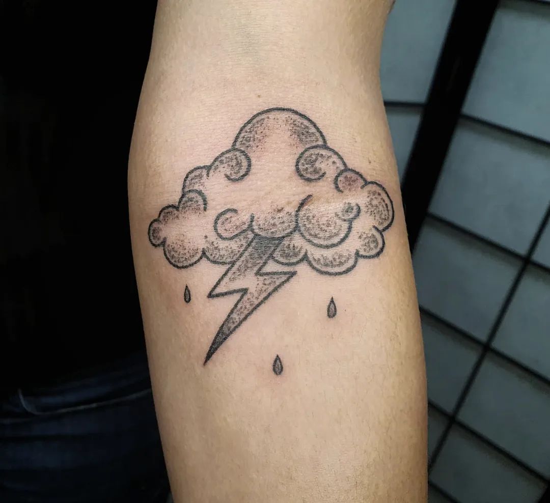 Tatuaje de Nube Negra