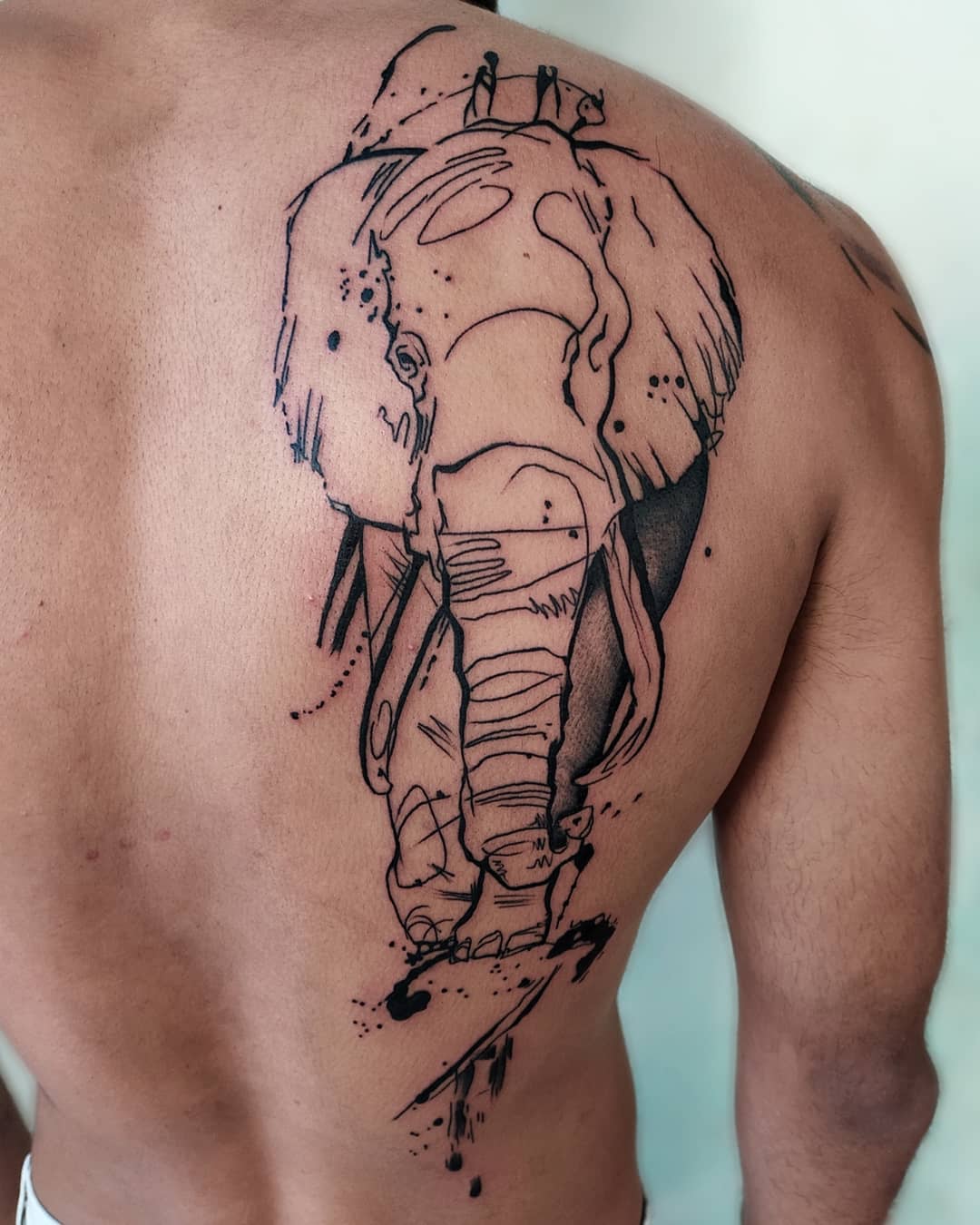 Boceto de tatuaje de elefante