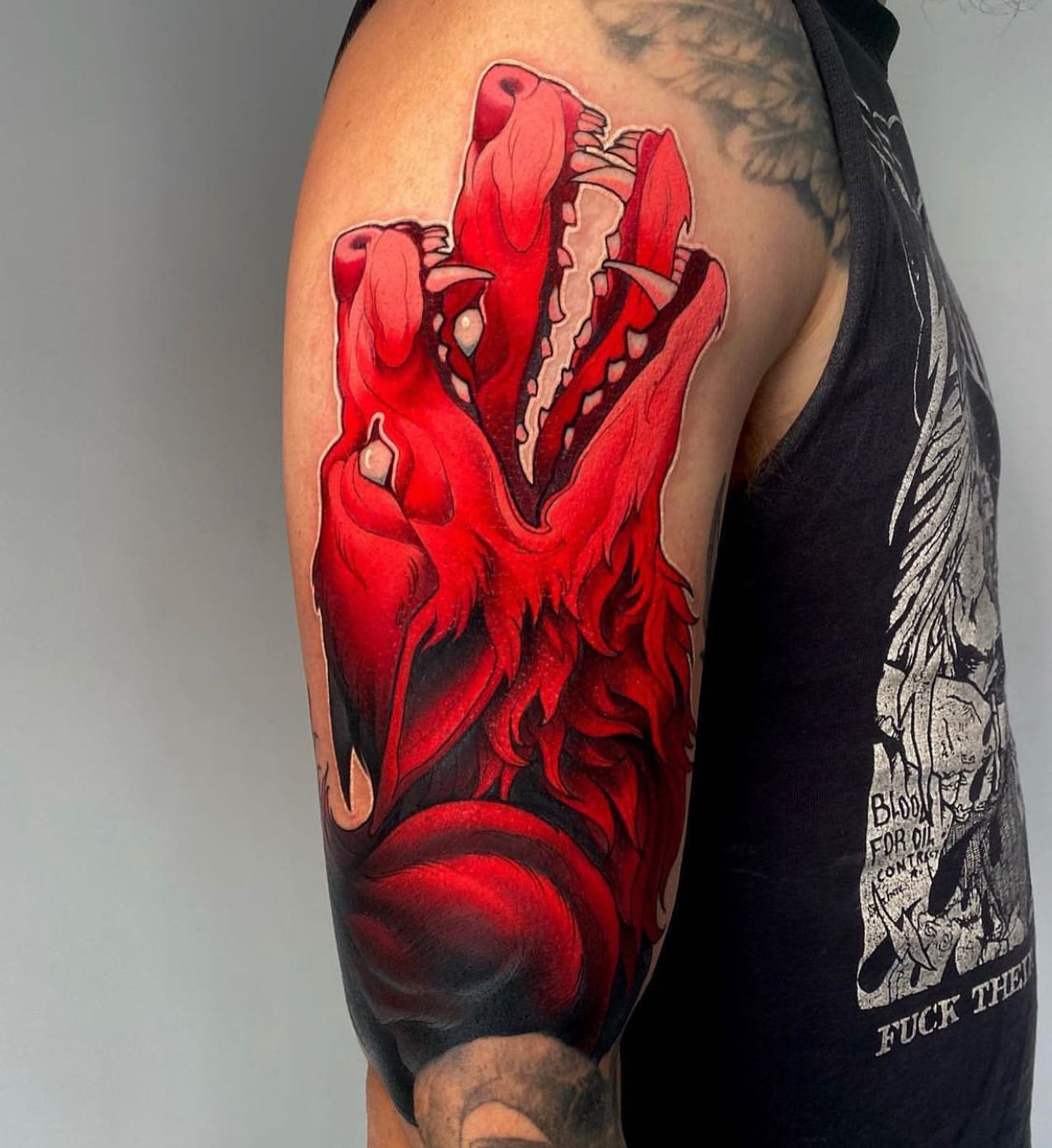 Diseño de Tatuaje de Lobo Rojo