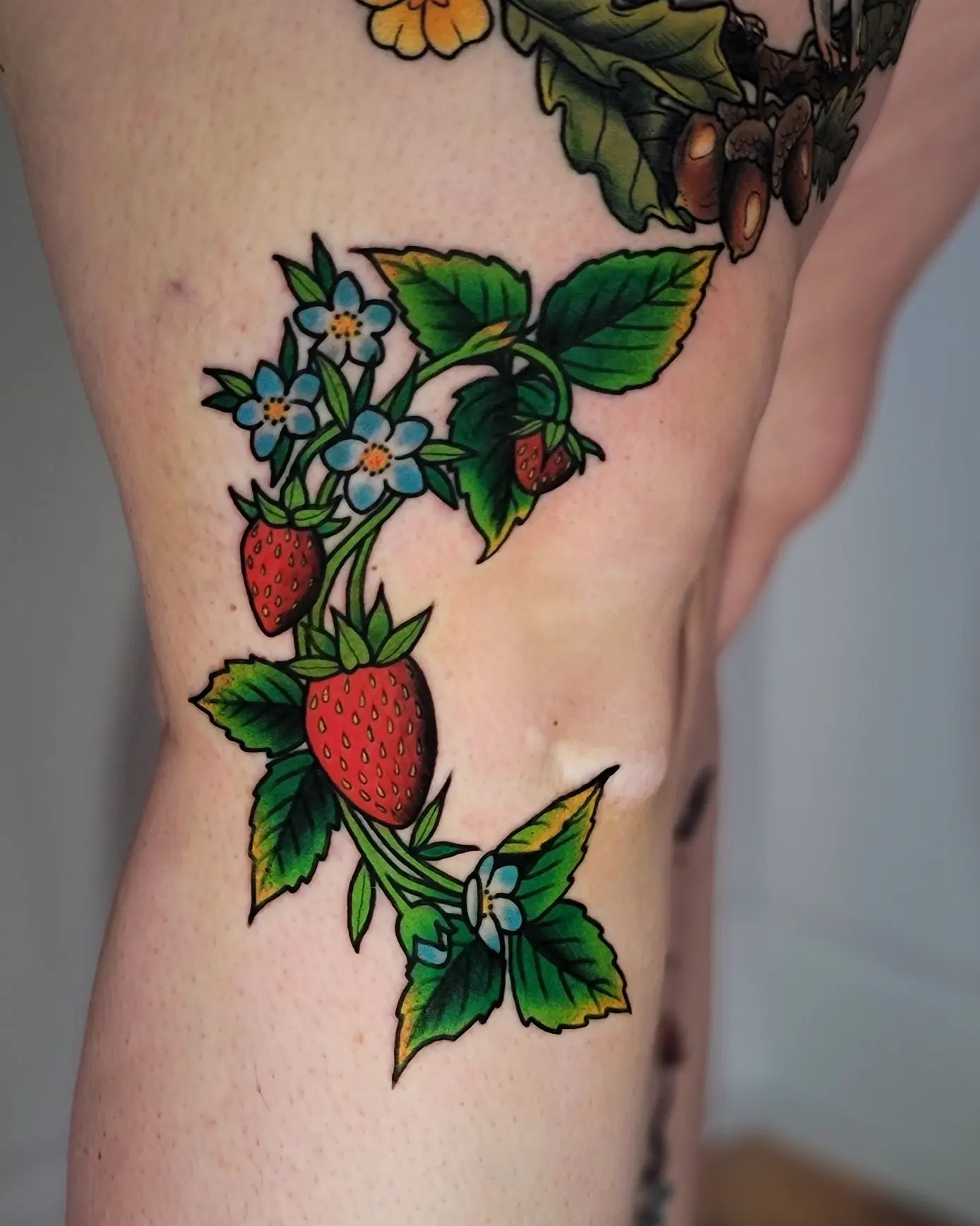 Fruta y Flor Tatuaje de Rodilla