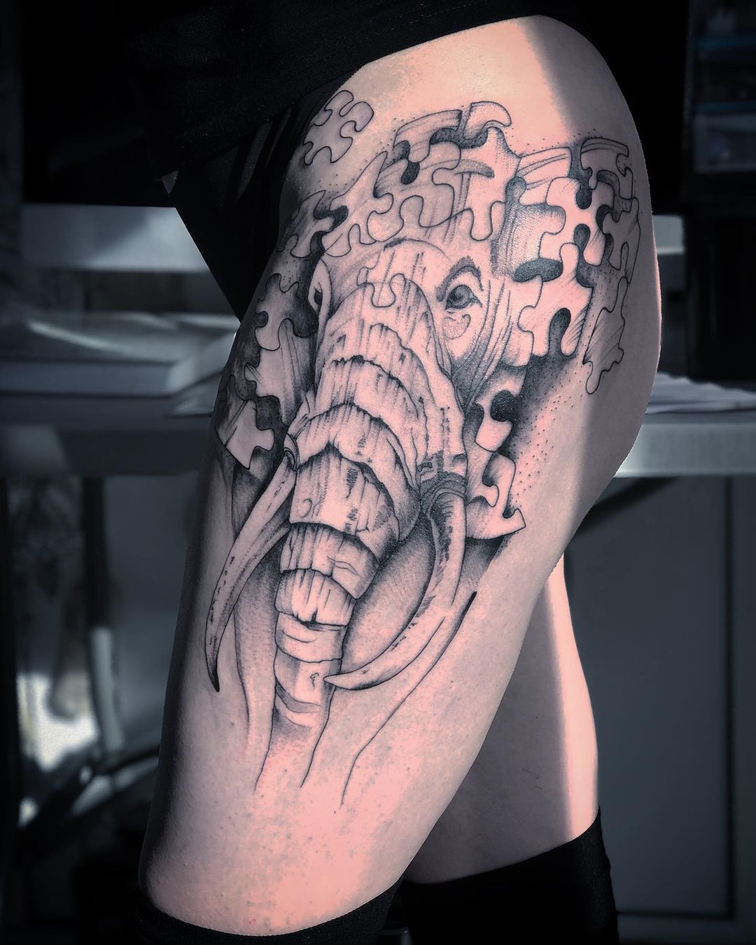 Pieza de rompecabezas Tatuaje de elefante