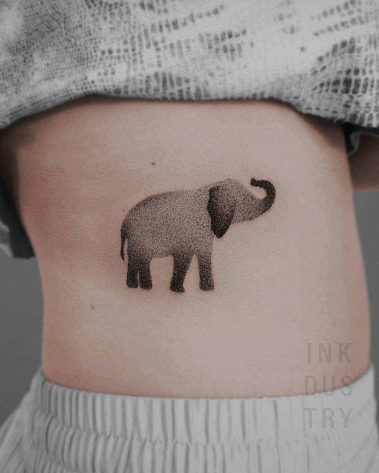 Tatuaje de Elefante en Puntillismo Bien Hecho
