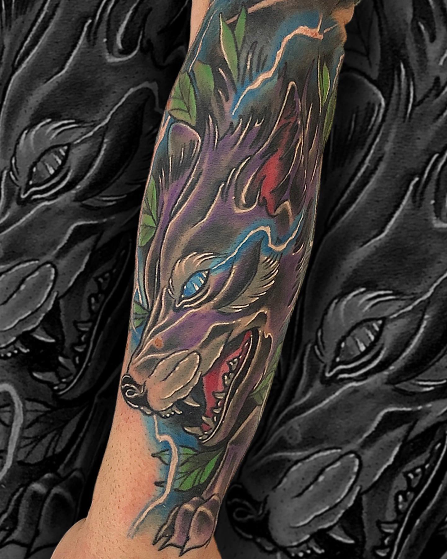Tatuaje de lobo artístico