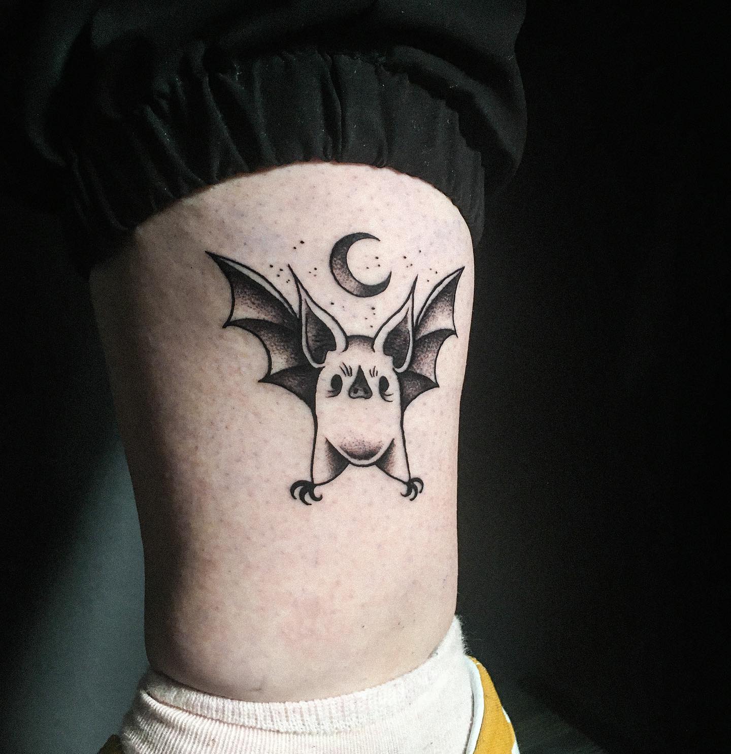 Tatuaje de murciélago artístico