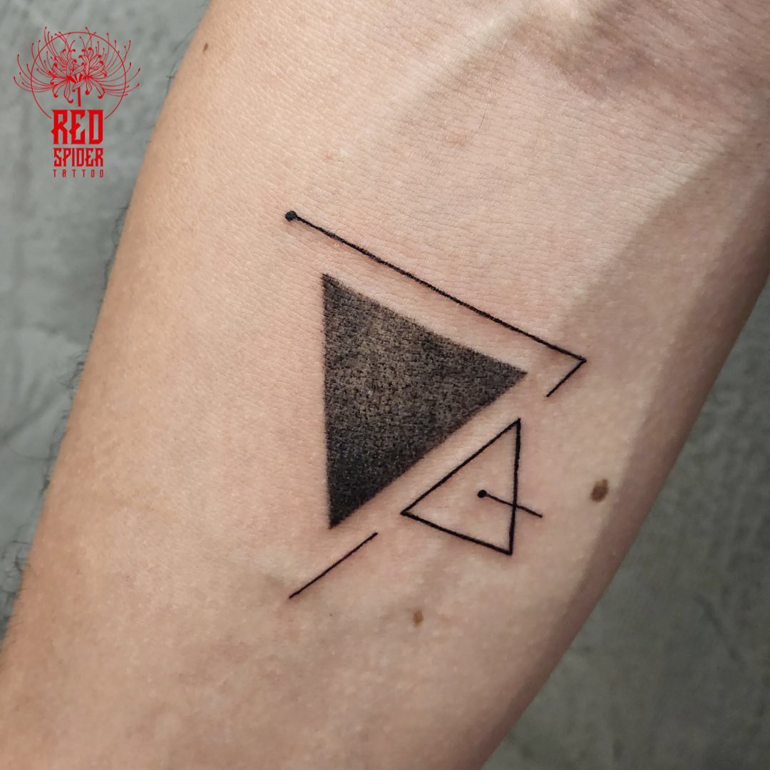 Tatuaje de triángulo