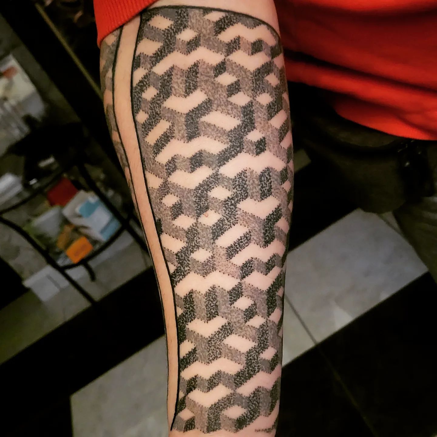 Tatuaje geométrico elegante