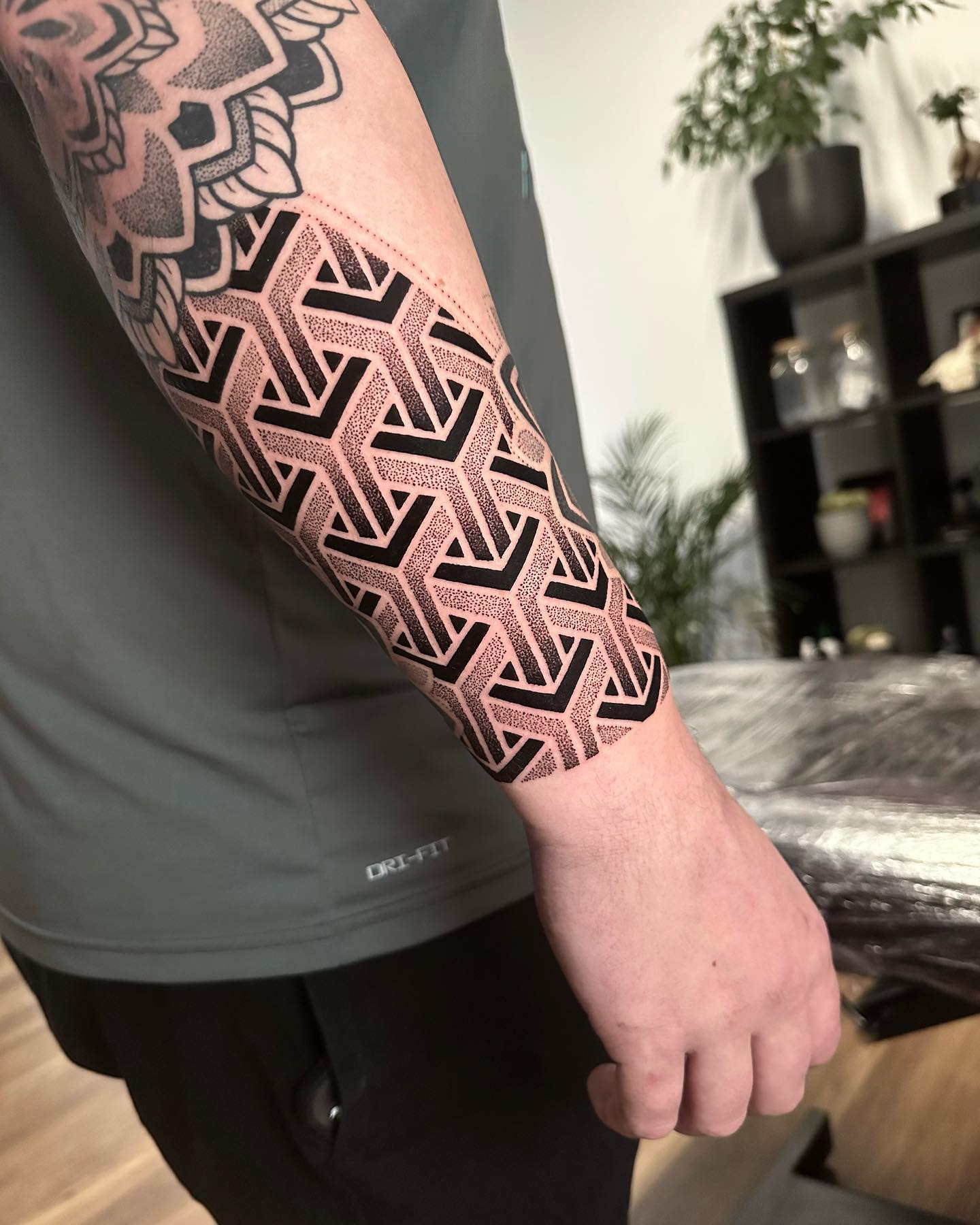 Tatuaje geométrico ornamental