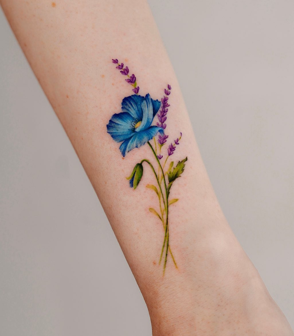 Amapola Azul y Tatuaje de Lavanda