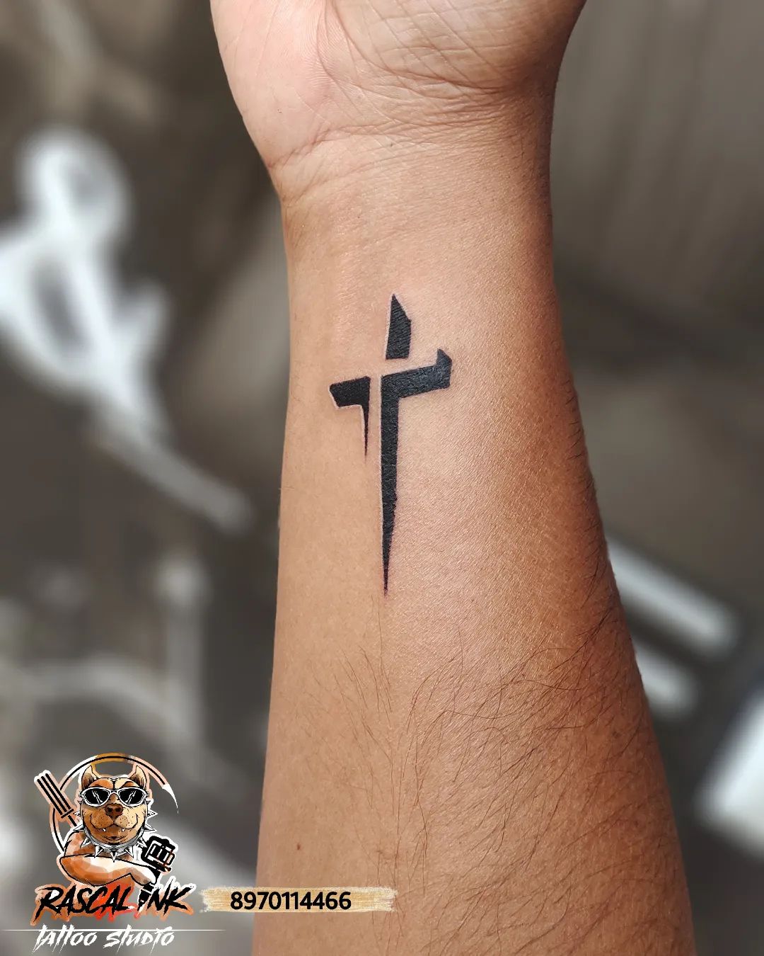 Tatuaje de Cruz Antigua