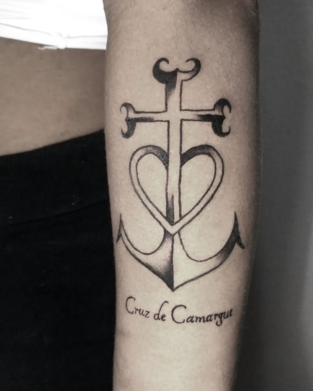 Tatuaje de Cruz Conmemorativa
