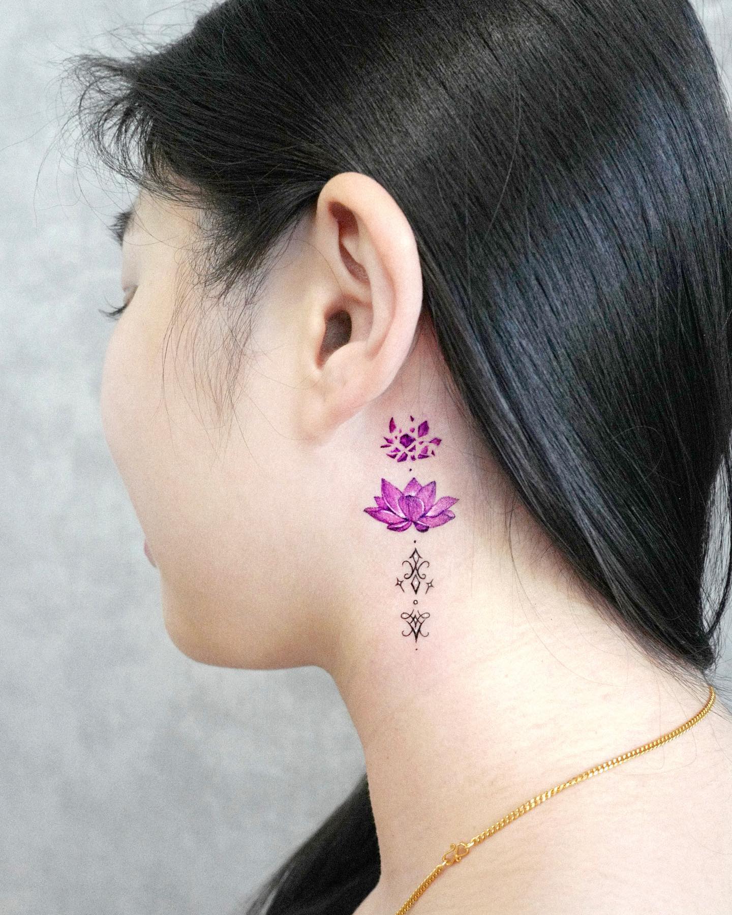 Tatuaje de Flor de Loto Acuático