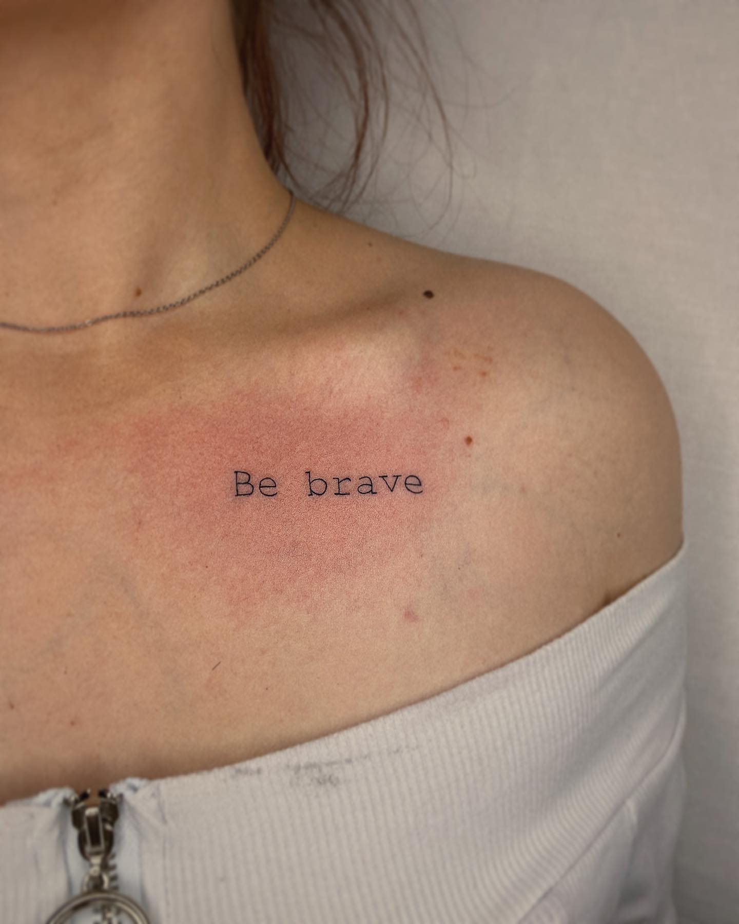 Tatuaje de pecho para mujeres