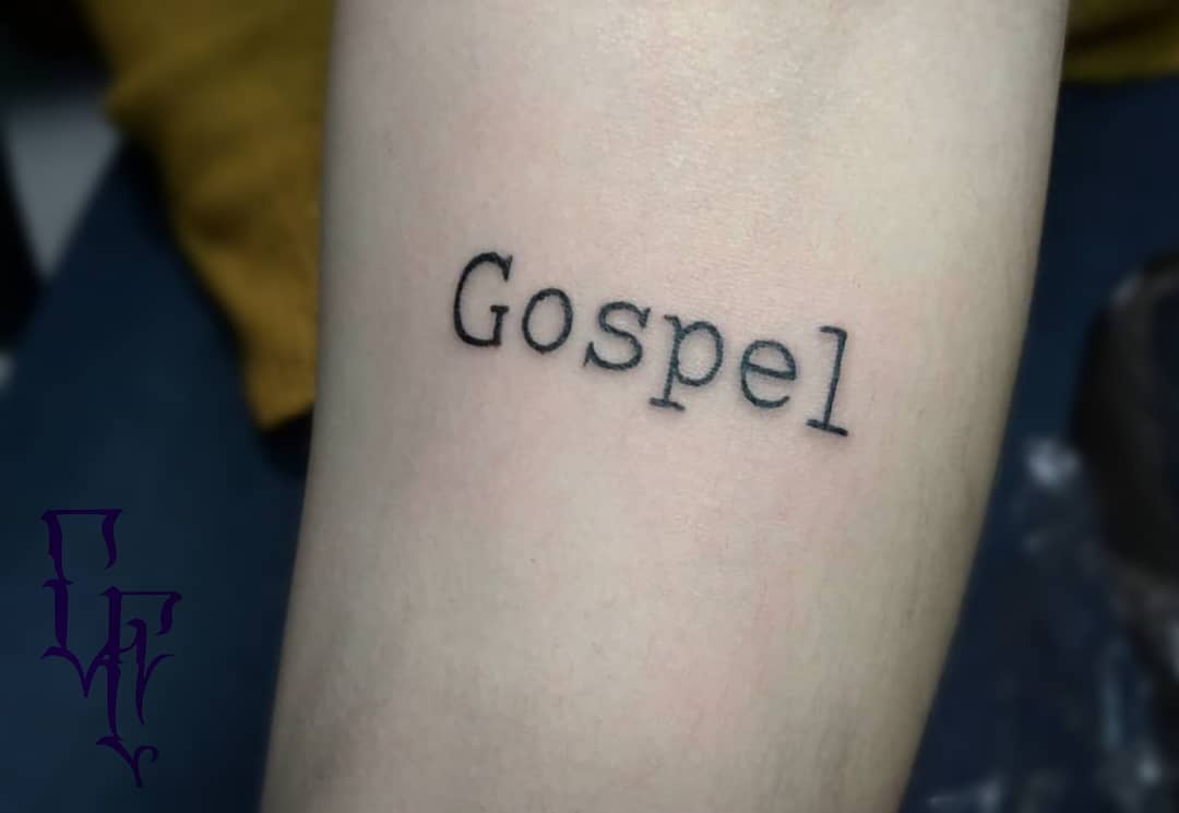 Evangelio Tatuaje de una sola palabra