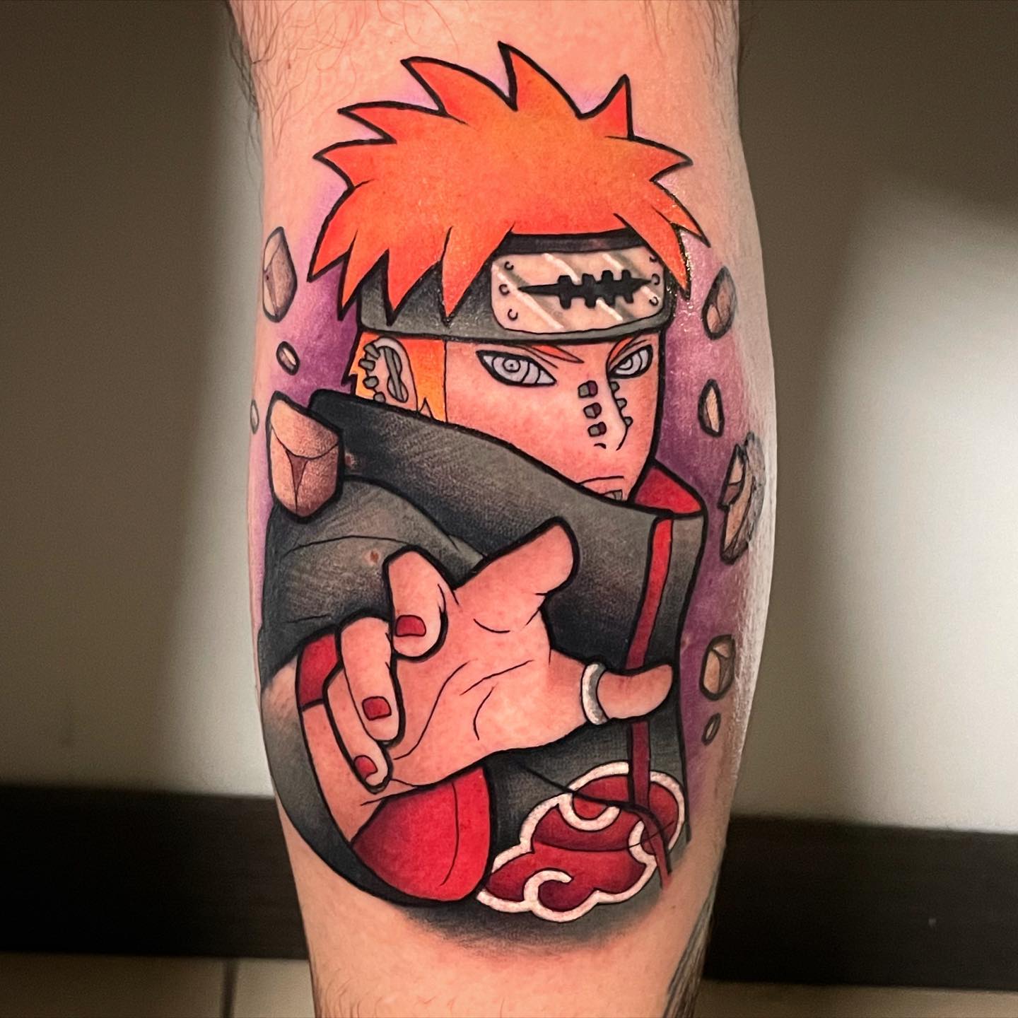 Tatuaje de pierna de Naruto.