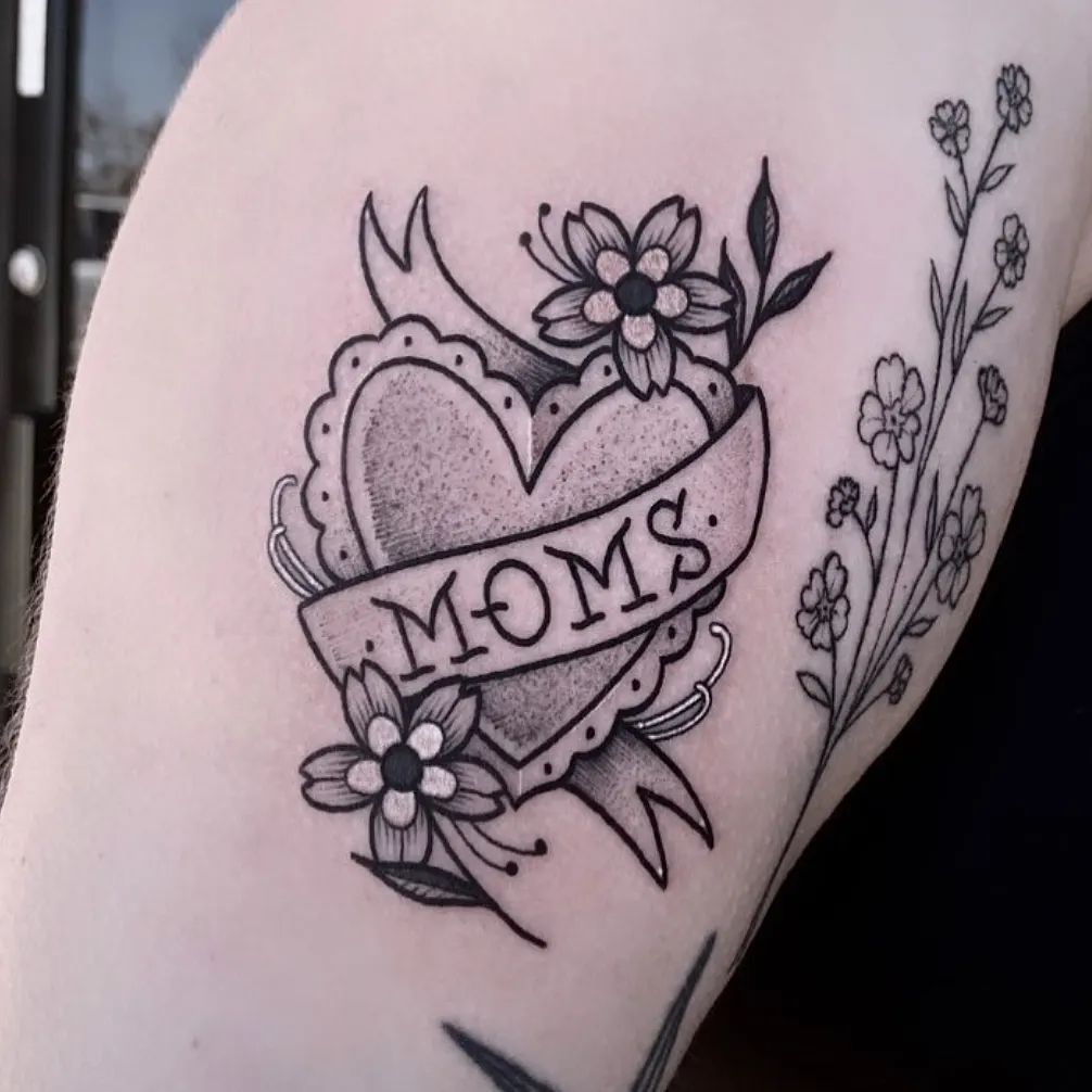 Tatuaje conmemorativo del corazón