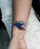 Tatuaje Ola Azul Brillante
