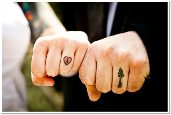 Tatuajes anillos best sale de pareja